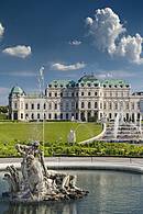 Reiseführer Wien führen Sie an kaiserliche Schauplätze.