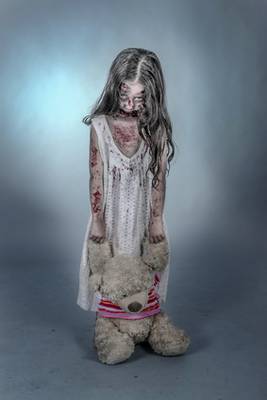 Zombie-Mädchen aus Gruselromanen
